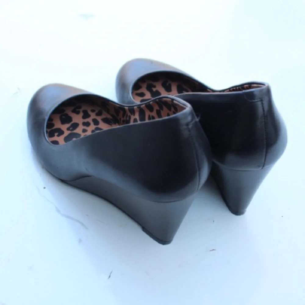 Jessica Simpson wedges